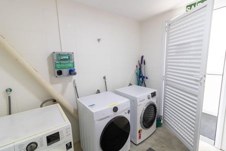 Apartamento para alugar com 79m², 2 quartos e 1 vaga Apartamento para alugar com 79m², 2 quartos e 1 vagaLavanderia