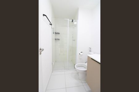 Banheiro de apartamento para alugar com 1 quarto, 25m² em Santo Amaro, São Paulo