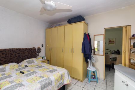 Quarto 1 de casa para alugar com 10 quartos, 500m² em Vila Taquari, São Paulo