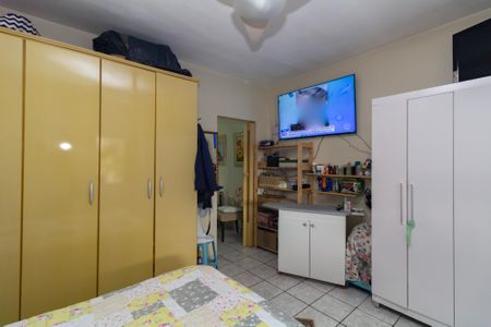 Quarto 1 de casa para alugar com 10 quartos, 500m² em Vila Taquari, São Paulo
