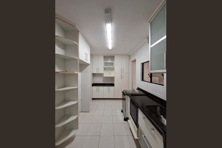 Apartamento à venda com 83m², 3 quartos e 2 vagas Apartamento à venda com 83m², 3 quartos e 2 vagasCozinha