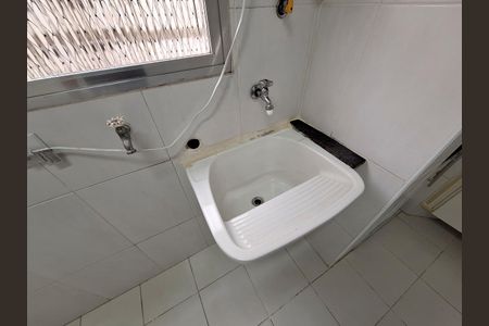 Apartamento à venda com 83m², 3 quartos e 2 vagas Apartamento à venda com 83m², 3 quartos e 2 vagasÁrea de Serviço