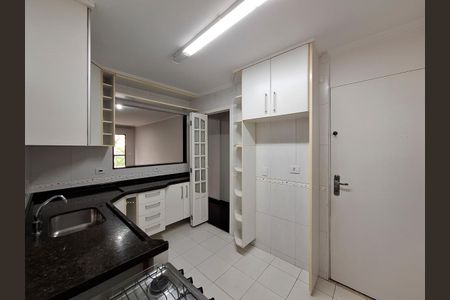 Apartamento à venda com 83m², 3 quartos e 2 vagas Apartamento à venda com 83m², 3 quartos e 2 vagasCozinha
