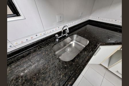 Apartamento à venda com 83m², 3 quartos e 2 vagas Apartamento à venda com 83m², 3 quartos e 2 vagasCozinha
