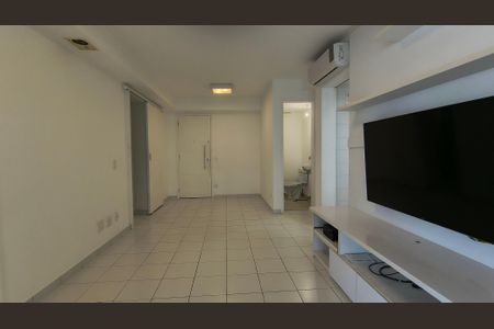 Sala de apartamento para alugar com 3 quartos, 96m² em Recreio dos Bandeirantes, Rio de Janeiro