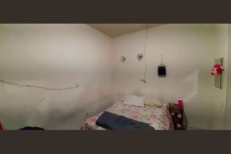 Quarto de casa para alugar com 1 quarto, 35m² em Jardim Roberto, Osasco