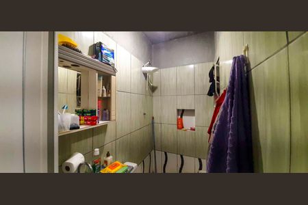 Banheiro de casa para alugar com 1 quarto, 35m² em Jardim Roberto, Osasco