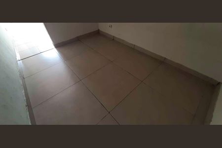 Casa para alugar com 1 quarto, 35m² em Jardim Roberto, Osasco