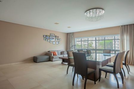 Apartamento à venda com 3 quartos, 176m² em Jardim Paulista, São Paulo