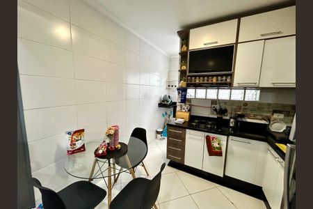 Apartamento à venda com 60m², 2 quartos e 1 vagaCozinha