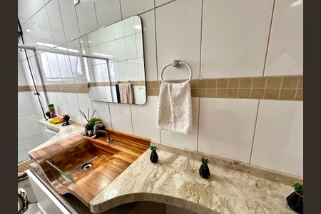 Apartamento à venda com 60m², 2 quartos e 1 vagaBanheiro