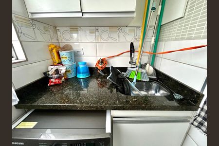 Apartamento à venda com 60m², 2 quartos e 1 vagaÁrea de Serviço