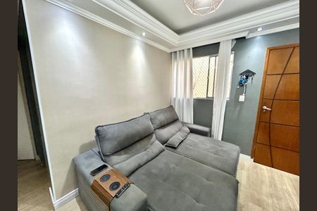 Sala de apartamento à venda com 2 quartos, 60m² em Cidade Brasil, Guarulhos