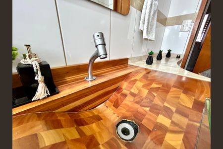 Apartamento à venda com 60m², 2 quartos e 1 vagaBanheiro