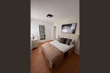 Apartamento à venda com 72m², 2 quartos e 3 vagas