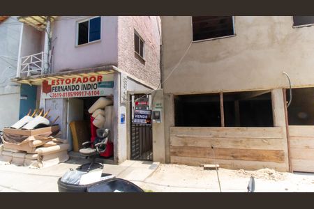 Apartamento para alugar com 70m², 2 quartos e sem vagaFachada