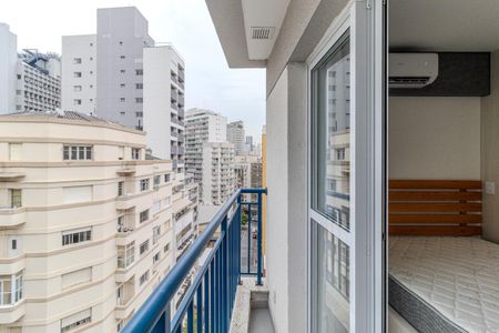 Varanda de kitnet/studio para alugar com 1 quarto, 22m² em República, São Paulo