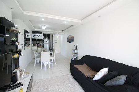 Sala de apartamento à venda com 2 quartos, 80m² em Barra da Tijuca, Rio de Janeiro