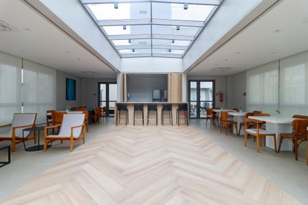 Apartamento para alugar com 71m², 2 quartos e 1 vagaÁrea comum