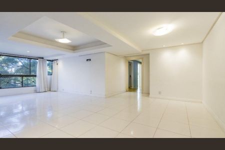 Apartamento para alugar com 3 quartos, 110m² em Auxiliadora, Porto Alegre
