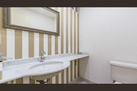 Lavabo de apartamento para alugar com 3 quartos, 110m² em Auxiliadora, Porto Alegre