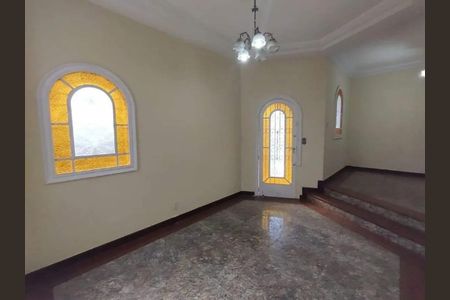 Sala de casa para alugar com 3 quartos, 175m² em Santa Amelia, Belo Horizonte