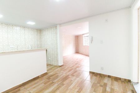 Sala de casa para alugar com 1 quarto, 40m² em Itaquera, São Paulo