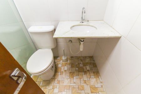 Banheiro de casa para alugar com 1 quarto, 40m² em Itaquera, São Paulo