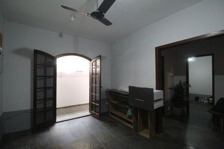 Sala de casa de condomínio para alugar com 2 quartos, 108m² em Barra Olímpica, Rio de Janeiro