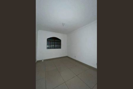Quarto de casa para alugar com 3 quartos, 150m² em Milanez, Contagem