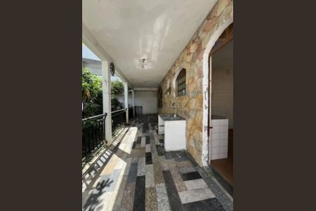 Área de serviço de casa para alugar com 3 quartos, 150m² em Milanez, Contagem