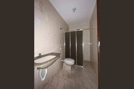 Banheiro de casa para alugar com 3 quartos, 150m² em Milanez, Contagem