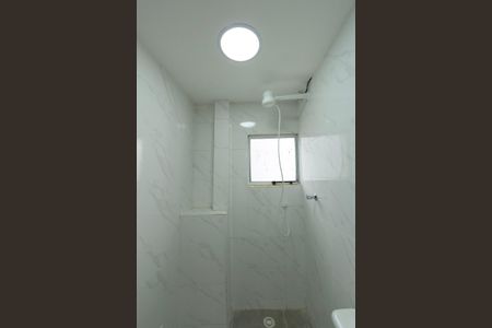 Banheiro  de kitnet/studio para alugar com 1 quarto, 35m² em Jardim Simus, Sorocaba