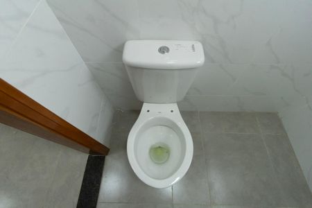 Banheiro de kitnet/studio para alugar com 1 quarto, 35m² em Jardim Simus, Sorocaba