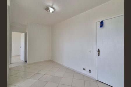 Sala de apartamento para alugar com 2 quartos, 58m² em Barra da Tijuca, Rio de Janeiro