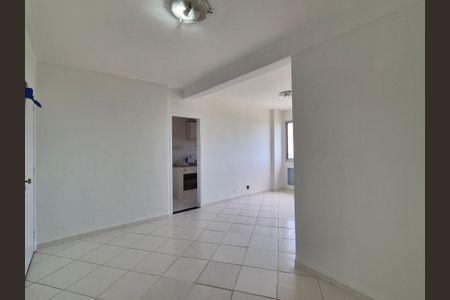 Sala  de apartamento para alugar com 2 quartos, 58m² em Barra da Tijuca, Rio de Janeiro