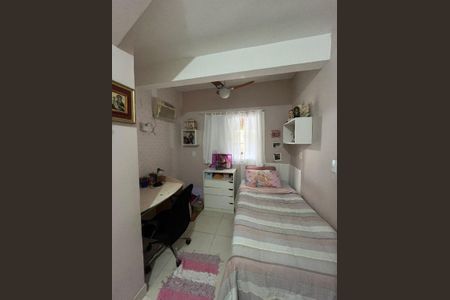 Casa à venda com 3 quartos, 188m² em Itaipu, Niterói