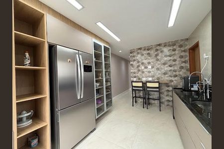 Casa à venda com 3 quartos, 161m² em Piratininga, Niterói