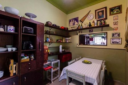 Casa à venda com 4 quartos, 180m² em São Domingos, Niterói