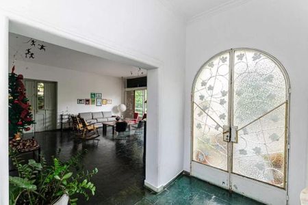 Casa à venda com 4 quartos, 180m² em São Domingos, Niterói