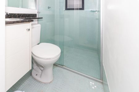 Banheiro de apartamento para alugar com 1 quarto, 45m² em Alto da Lapa, São Paulo