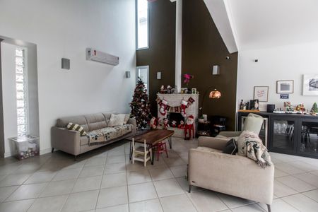 Sala  de casa de condomínio à venda com 4 quartos, 300m² em Residencial Tres (alphaville), Santana de Parnaíba