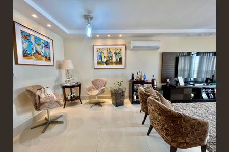 Apartamento à venda com 3 quartos, 170m² em Icaraí, Niterói