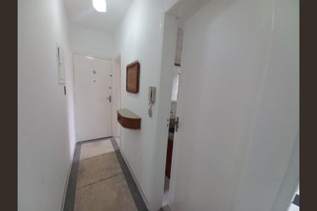 Corredor de apartamento para alugar com 1 quarto, 47m² em Itararé, São Vicente