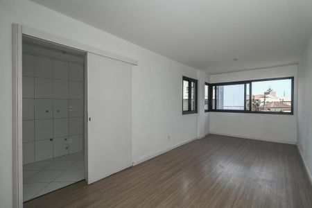 Sala de apartamento à venda com 3 quartos, 76m² em Jardim Itu, Porto Alegre