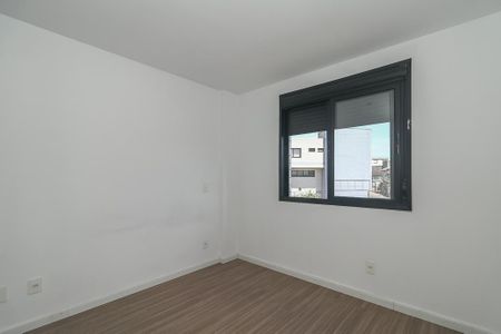 Quarto Suíte de apartamento à venda com 3 quartos, 76m² em Jardim Itu, Porto Alegre