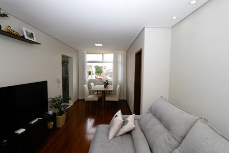 Sala de apartamento para alugar com 2 quartos, 59m² em Carlos Prates, Belo Horizonte