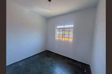Quarto 2 de casa para alugar com 2 quartos, 90m² em Santa Tereza, Belo Horizonte