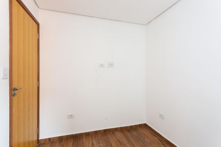 Quarto 1  de apartamento para alugar com 2 quartos, 35m² em Itaquera, São Paulo