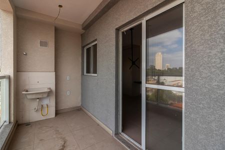 Apartamento para alugar com 33m², 1 quarto e 1 vaga Apartamento para alugar com 33m², 1 quarto e 1 vagaVaranda e Área de Serviço